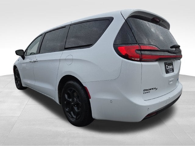 2024 Chrysler Pacifica Hybrid Select S Appearance