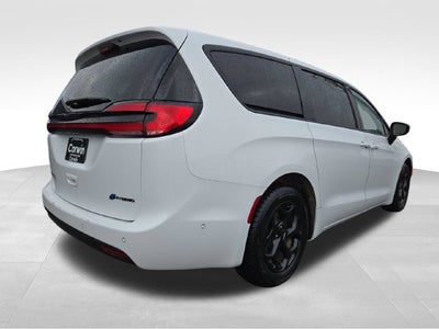 2024 Chrysler Pacifica Hybrid Select S Appearance