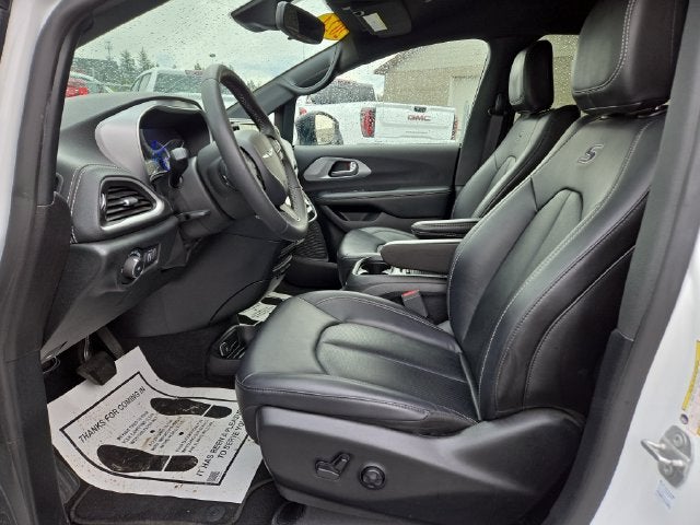 2024 Chrysler Pacifica Hybrid Select S Appearance