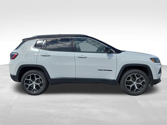 2024 Jeep Compass Limited - Photo 16