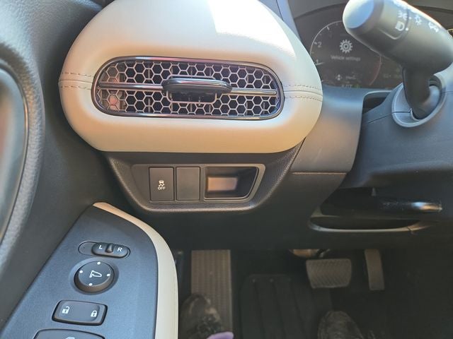 2027 Honda HR-V LX