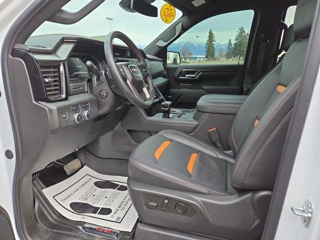 2025 GMC Sierra 1500 AT4