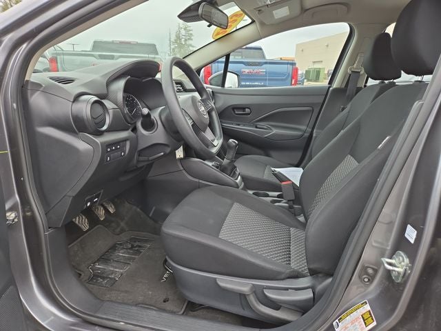 2023 Nissan Versa 1.6 S