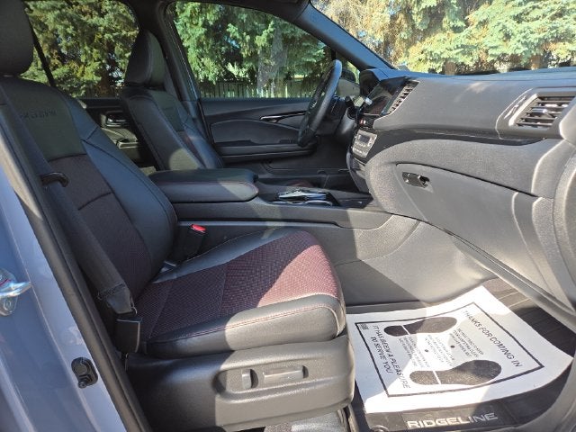 2025 Honda Ridgeline Black Edition