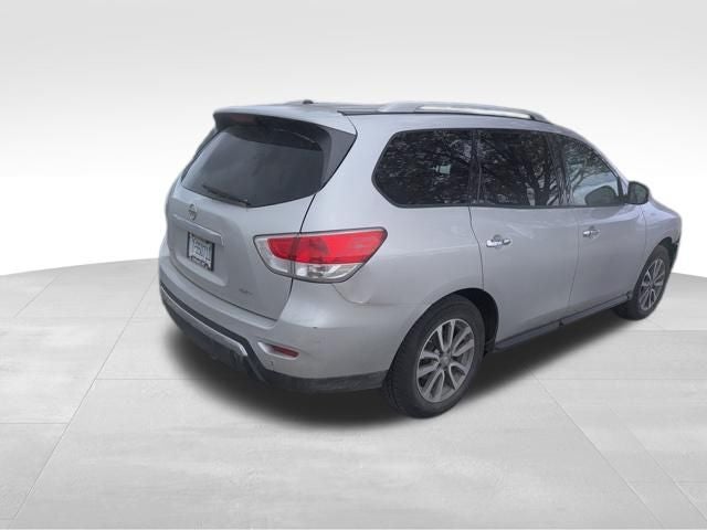 2016 Nissan Pathfinder S