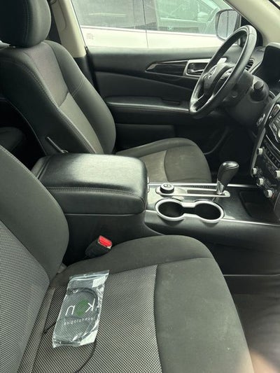 2020 Nissan Pathfinder SV