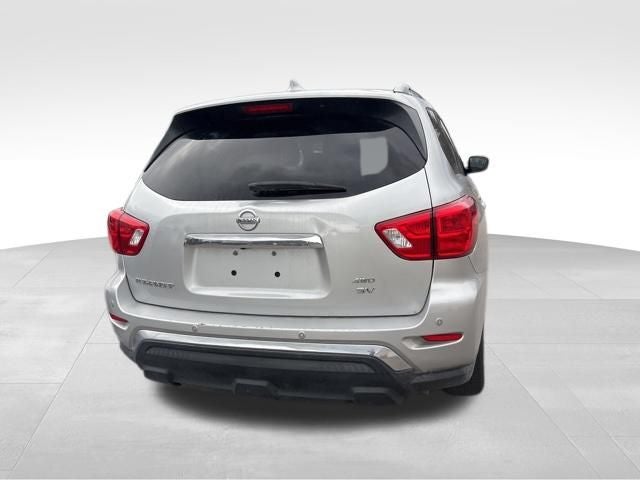 2020 Nissan Pathfinder SV