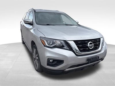 2020 Nissan Pathfinder SV