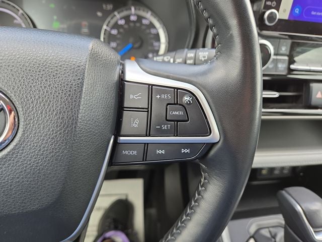 2023 Toyota Highlander Hybrid LE