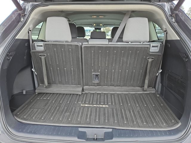 2023 Toyota Highlander Hybrid LE