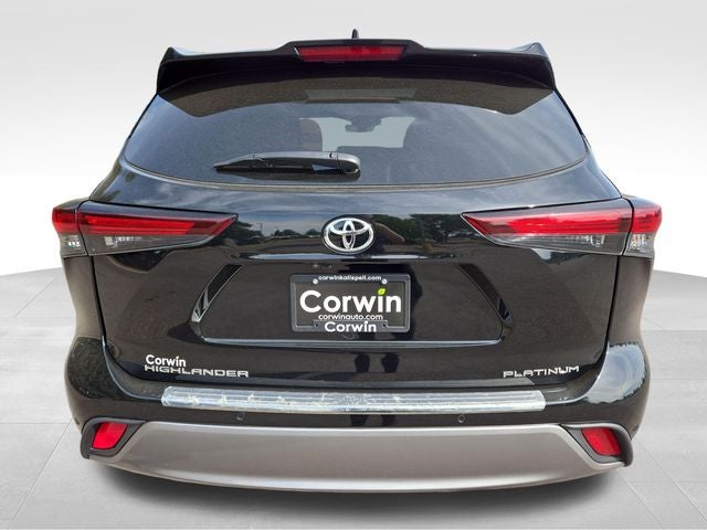 2024 Toyota Highlander Platinum