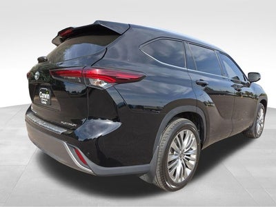 2024 Toyota Highlander Platinum
