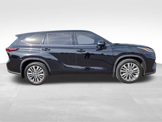 2024 Toyota Highlander Platinum