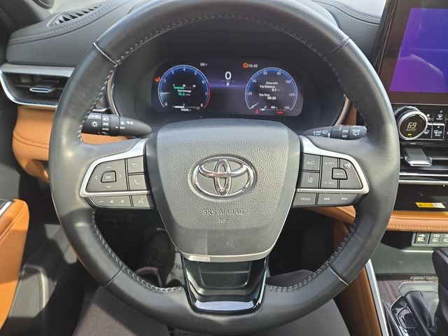 2024 Toyota Highlander Platinum