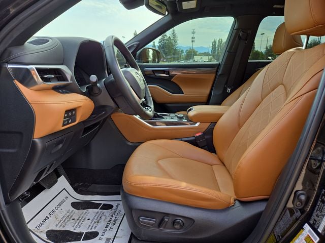 2024 Toyota Highlander Platinum