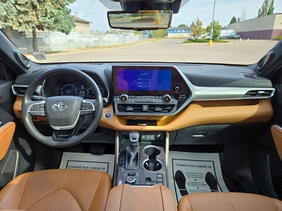 2024 Toyota Highlander Platinum