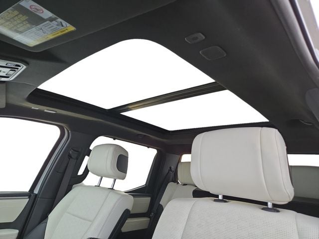 2023 Toyota Tundra Hybrid Capstone