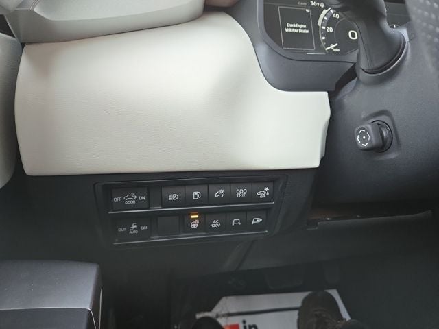 2023 Toyota Tundra Hybrid Capstone