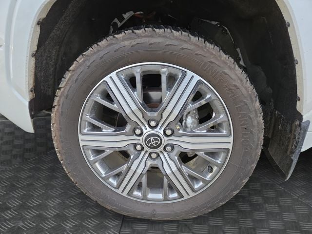 2023 Toyota Tundra Hybrid Capstone