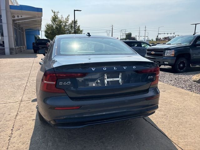 2024 Volvo S60 B5 Plus Dark Theme