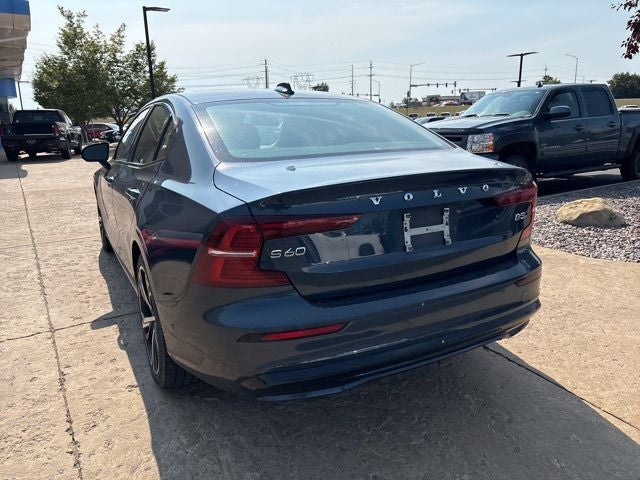 2024 Volvo S60 B5 Plus Dark Theme