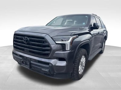 2023 Toyota Sequoia SR5