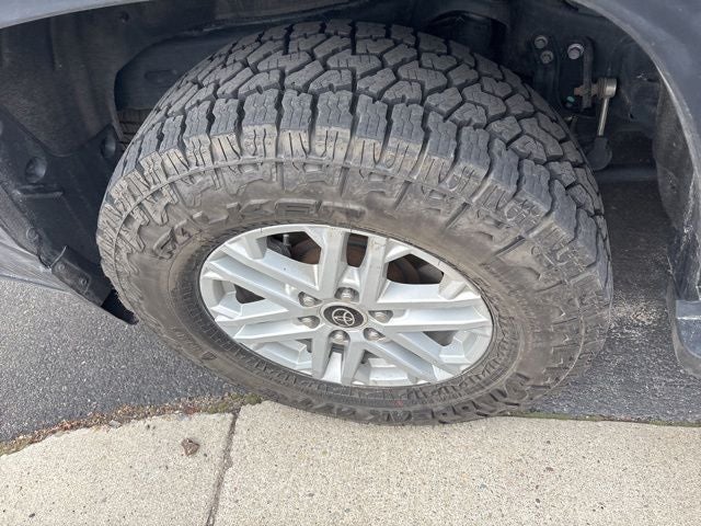 2023 Toyota Sequoia SR5