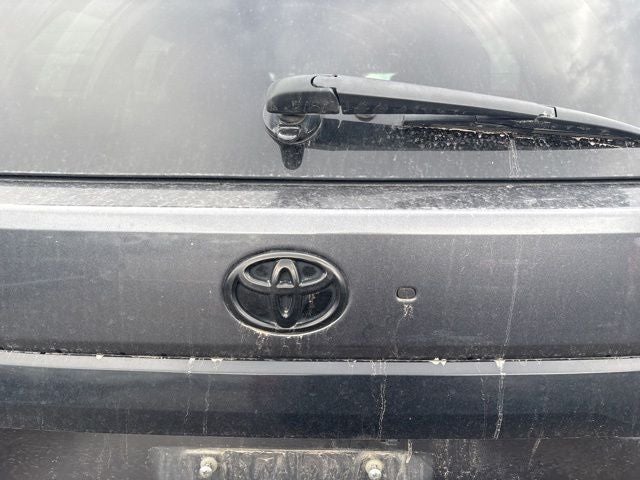 2023 Toyota Sequoia SR5