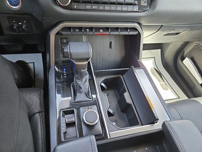 2023 Toyota Sequoia SR5