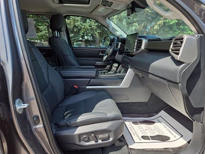 2023 Toyota Sequoia SR5