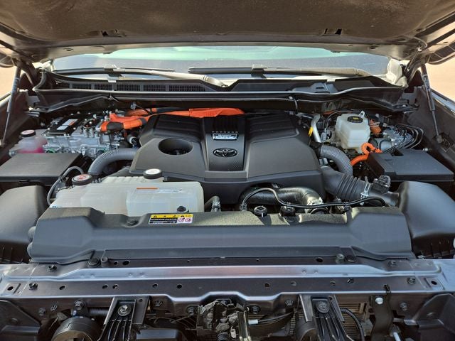 2023 Toyota Sequoia SR5