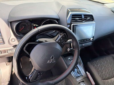 2025 Mitsubishi Outlander Sport 2.0 LE