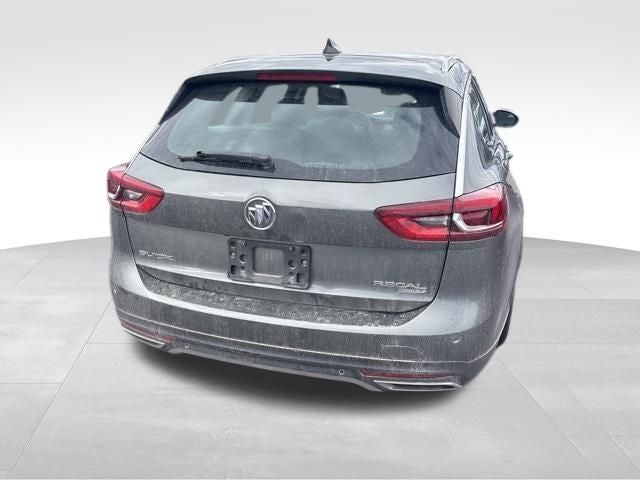 2018 Buick Regal TourX Essence