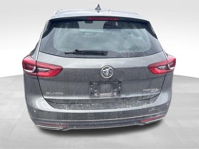 2018 Buick Regal TourX Essence