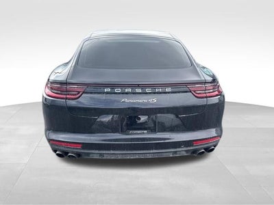 2018 Porsche Panamera 4S