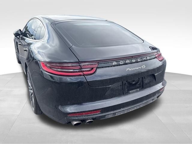2018 Porsche Panamera 4S